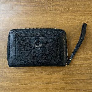 Marc Jacobs Empire City Leather Wristlet